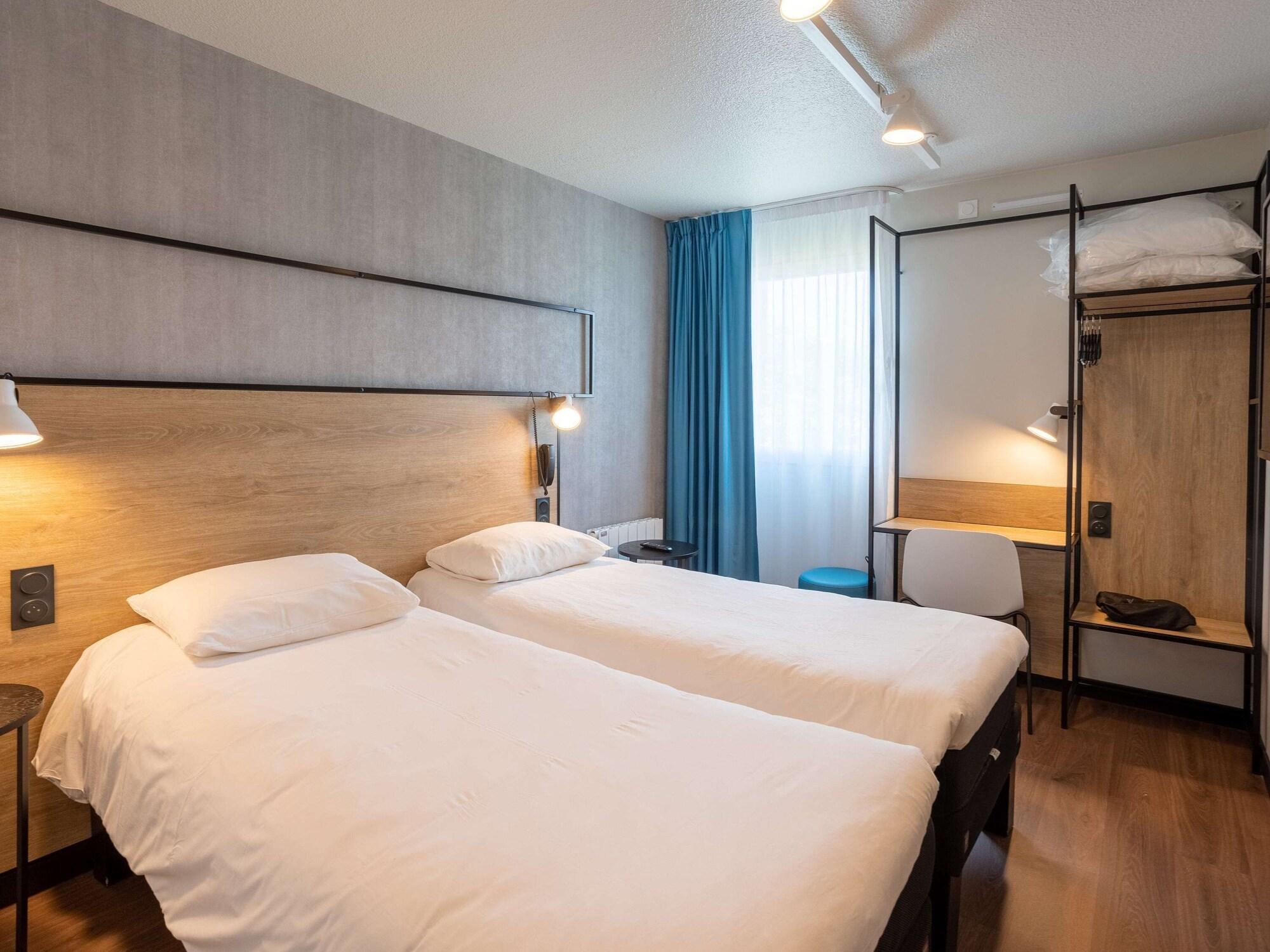 Ibis Saint-Lo Hotel Exterior photo