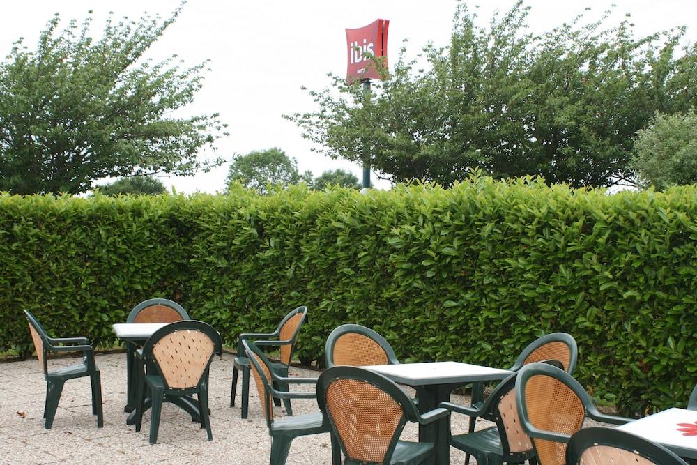 Ibis Saint-Lo Hotel Exterior photo